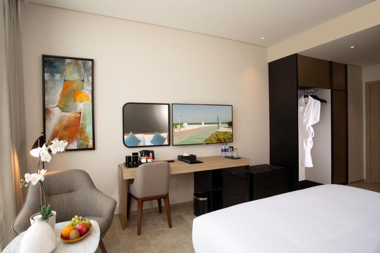 Beach Walk Hotel Jumeirah Dubai Exterior photo